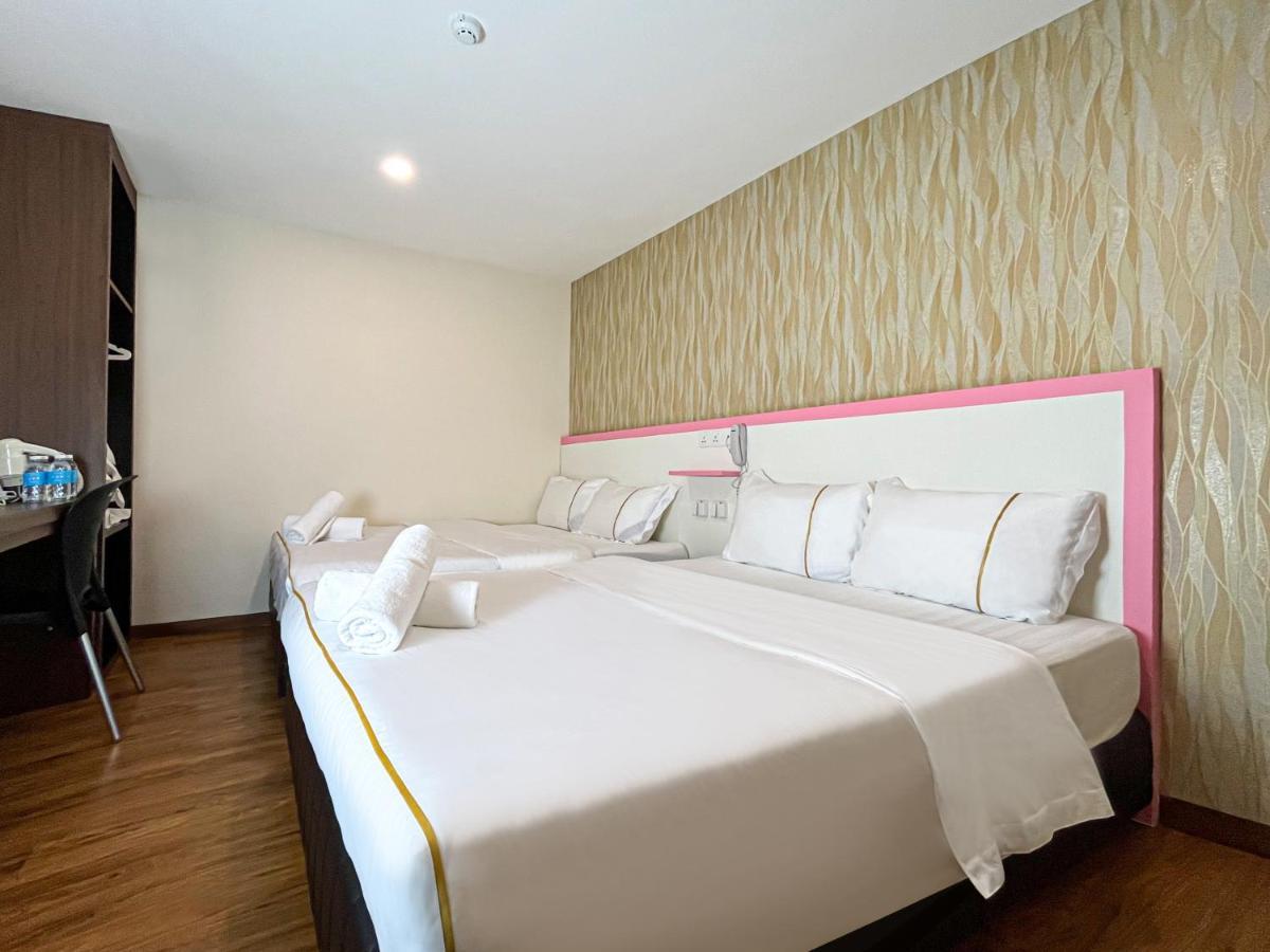 Mii Smile Hotel Penang George Town Exterior photo